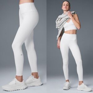 Alo White 7/8 High-Waist Airbrush Legging Sz L
$118